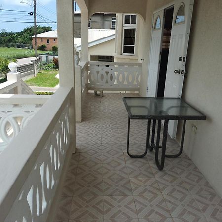 Super Breezy Cozynook ! Hotel Bridgetown Bagian luar foto
